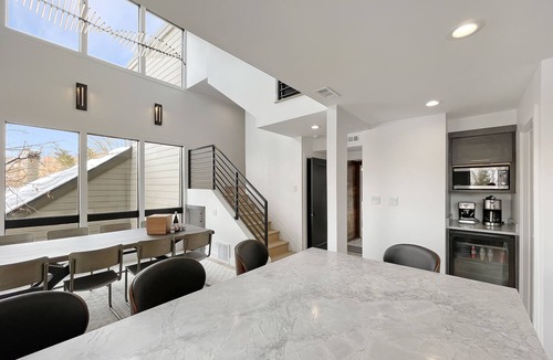 North Park City Condo | Luxury Abode w/Mountain & Golf Course Views Sleeps 11 Steps to Free Shuttle Perfect for Longer Stays