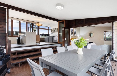 Noraville House | Luxury absolute beachfront home