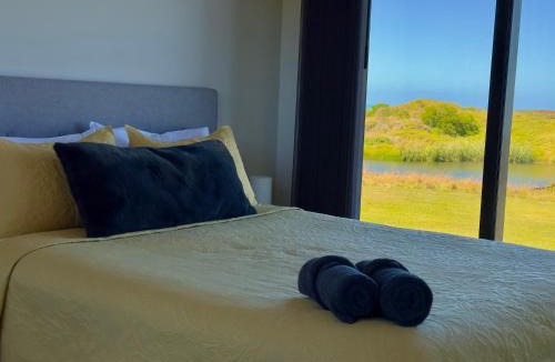 Waverley House | Luxury Absolute Ocean View Lodge