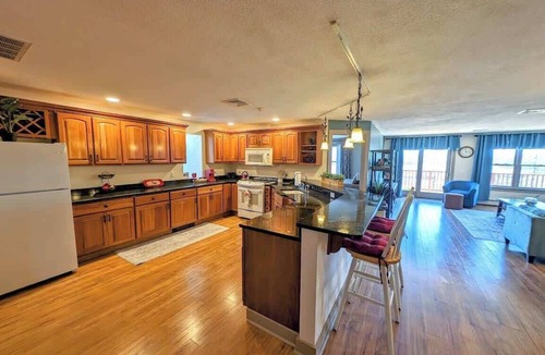 Trenton Apartment | Luxury Acadia Penthouse w/Balcony & Fire Pit