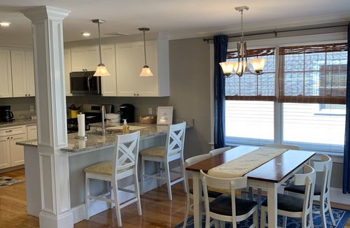 Yachting Village House | Luxury Accommodations