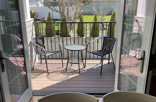 Yachting Village House | Luxury Accommodations