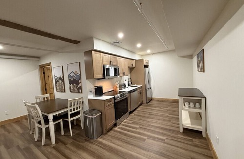 Wilmington Apartment | Luxury ADA Unit - 101