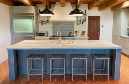 Northeast Santa Fe House | Luxury Adobe Estate Above Santa Fe with Vistas & Spa-Inspired Amenities