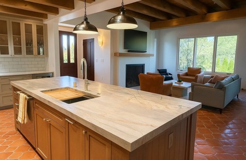 Northeast Santa Fe House | Luxury Adobe Estate Above Santa Fe with Vistas & Spa-Inspired Amenities