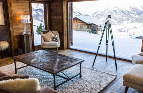 Saint-Pierre-de-Clages Ski Chalet | Luxury Alps Chalet YOLO