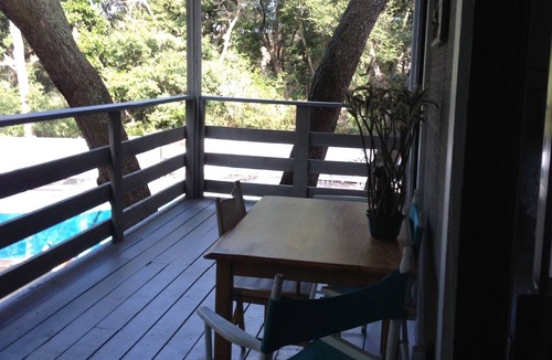 Fernandina Beach Condo | Luxury Amelia Island 2 BR/2 Bath Condo Overlooking Pool