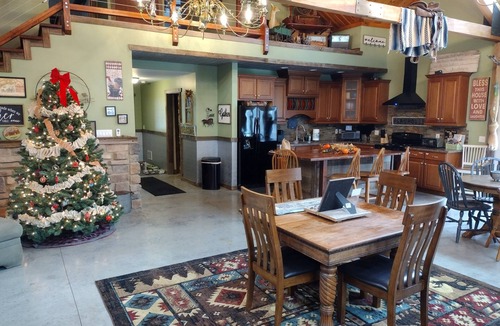 Marshall House | Luxury Amish Built Barn Home at Turkey Run