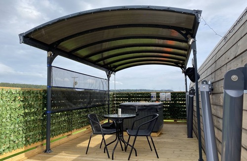 Alloa Cabin | Luxury Anthropod - Whitewisp & Private Hot Tub