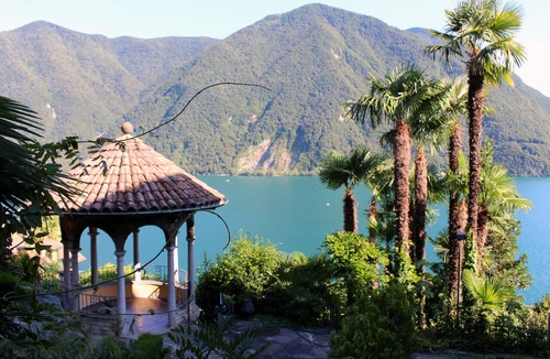 Castagnola Apartment | Luxury apartment "MAGNOLIE " Castagnola-near lake ,aircond., park, lakeview