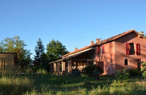 Marssac-sur-Tarn Apartment | Luxury apartment in a serene location with 15m swimming pool