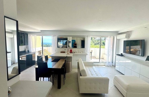 Fabron Apartment | Luxury Apartment - 3 rooms with sea view, swimming pool and tennis court