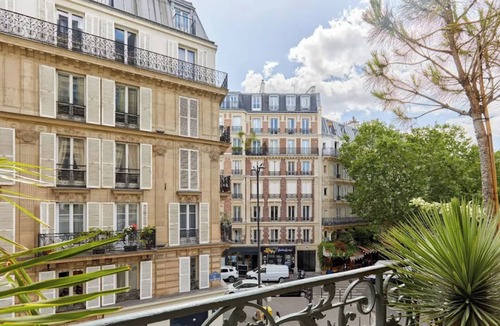 Batignolles Apartment | Luxury Apartment 4 BD, Parc Monceau