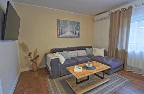 Otocac Apartment | Luxury Apartment Ana