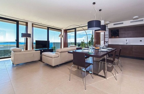 Primosten Apartment | Luxury Apartment Biseri Jadrana 3 (4+0) with shared pool by the beach in Primosten