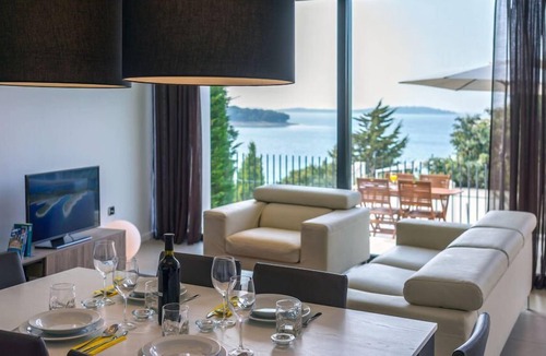 Primosten Apartment | Luxury Apartment Biseri Jadrana 7 (4+0) with shared pool by the beach in Primosten
