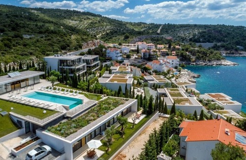 Primosten Apartment | Luxury Apartment Biseri Jadrana 8 (4+0) with shared pool by the beach in Primosten