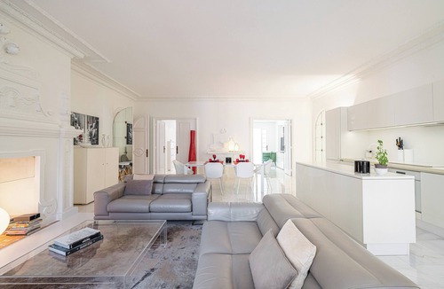 Jean-Medecin Apartment | Luxury Apartment BY Massena Square