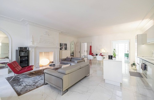 Jean-Medecin Apartment | Luxury Apartment BY Massena Square