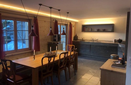 Rougemont Apartment | Luxury Apartment 'Chalet Solidage' with Mountain View