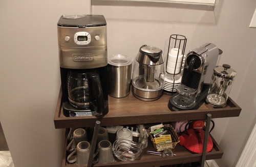 Kutzky Park Apartment | Luxury Apartment Close to Mayo and St. Mary s.