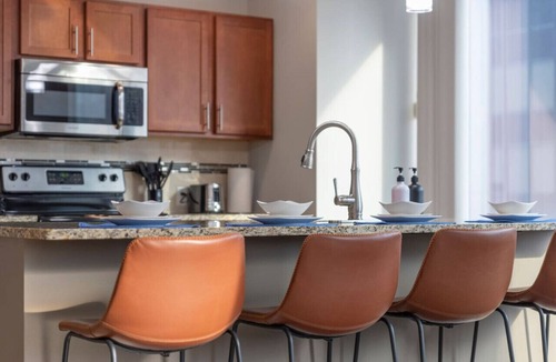 Gateway District Apartment | Luxury Apartment | Downtown | Free Parking