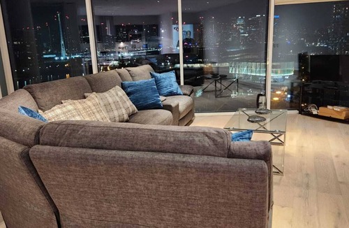 Docklands Apartment | Luxury Apartment Excel London