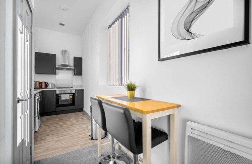 Brierley Hill Apartment | Luxury Apartment - Brieley Hill