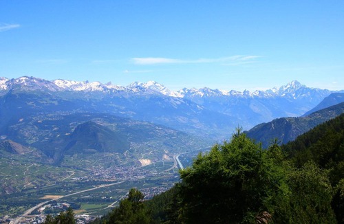 Salins Apartment | Luxury apartment in the heart of valley