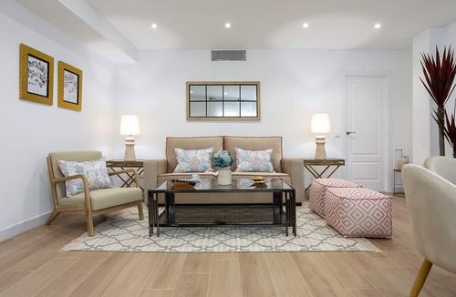 San Miguel-Capuchinos Apartment | Luxury Apartment in Cordoba Center. Plaza Doblas