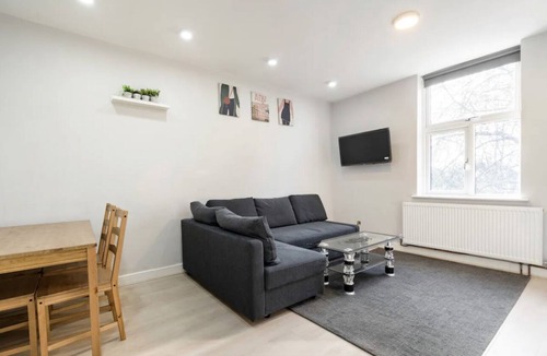 Moseley Apartment | Luxury Apartment in Moseley