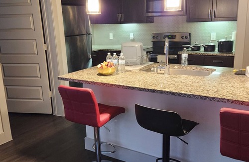 Woodlake - Briar Meadow Apartment | Luxury Apartment in Houston - 15 min From Downtown