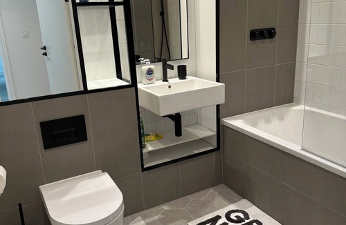 Alperton Apartment | Luxury apartment in iconic Wembley