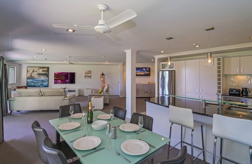 Whitianga Apartment | Luxury apartment in the heart of Whitianga