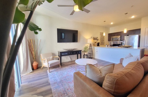North Burnet Apartment | Luxury apartment in the Domain