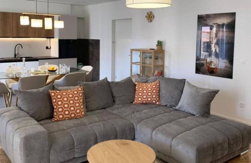 Strozanac Apartment | Luxury Apartment Ivo With Jacuzzi Near the Beach