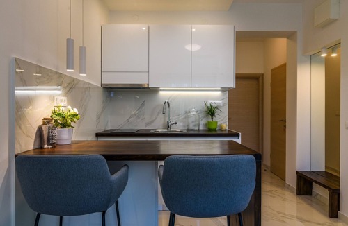 Seget Vranjica Apartment | Luxury apartment literally on the beach - whirlpool and sauna