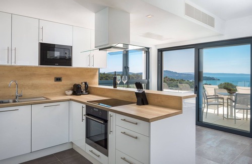 Seget Vranjica Apartment | Luxury Apartment Nautica with Pool III