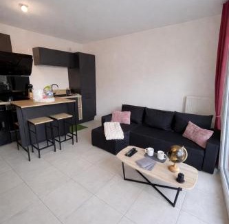 Vemars Apartment | Luxury apartment near CDG & Parc Asterix