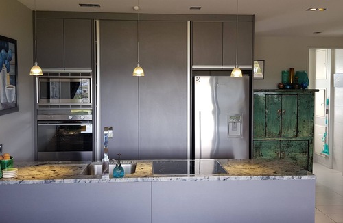 Bowentown Apartment | Luxury Apartment on the Waterfront