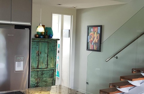 Bowentown Apartment | Luxury Apartment on the Waterfront