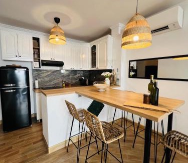 Makarska Apartment | Luxury apartment 'On The Beach'