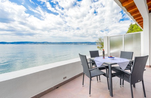 Mimice Apartment | Luxury apartment on the beach 2