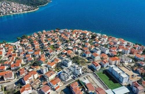 Okrug Gornji Apartment | Luxury apartment Pia with swimming pool and grill
