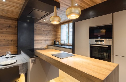La Clusaz Apartment | Luxury Apartment, Prime Location, Ski-in/Ski-out, Heart of La Clusaz