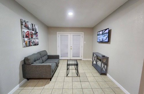 Biggs Field Apartment | Luxury Apartment Suite 2