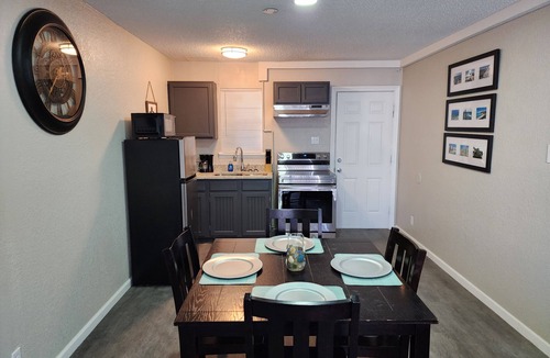 Biggs Field Apartment | Luxury Apartment Suite 7