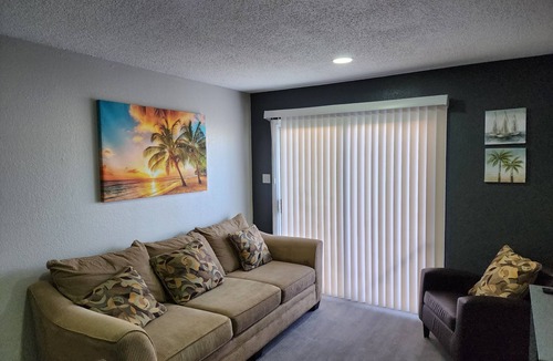 Biggs Field Apartment | Luxury Apartment Suite 7