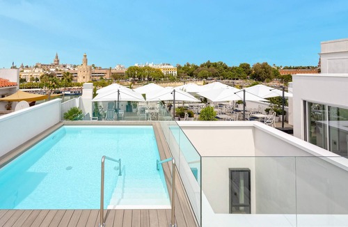Triana Apartment | Luxury apartment Torre del Oro view. Betis XI