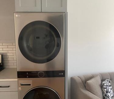 Williamsbridge Apartment | Luxury Apartment 3 Bed and 2 Bat